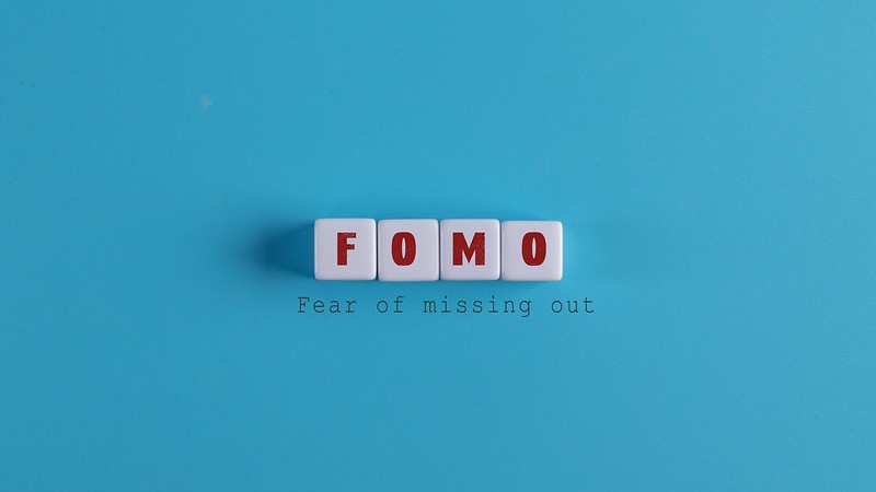 FOMO = Miedo a perderse algo bueno