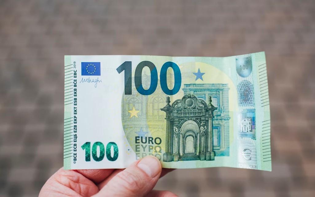 ¿Dónde y cómo invertir 100 euros?