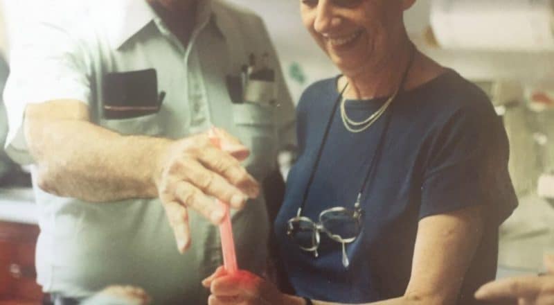 Concéntrate en el poder de la paciencia. Descubre la increíble historia de Sylvia Bloom, un recordatorio único: el dinero crece con tiempo y sabiduría.